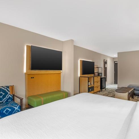 Spacious King Suite